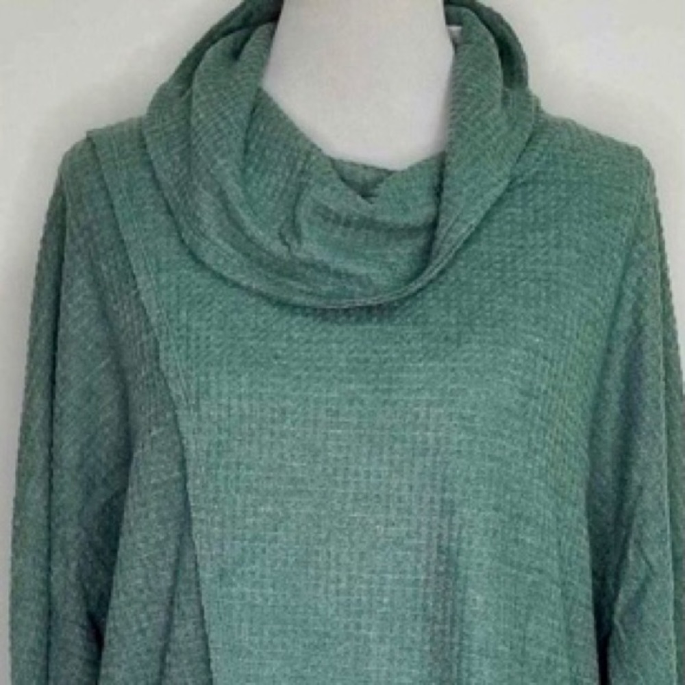 Medium Lularoe Kristen